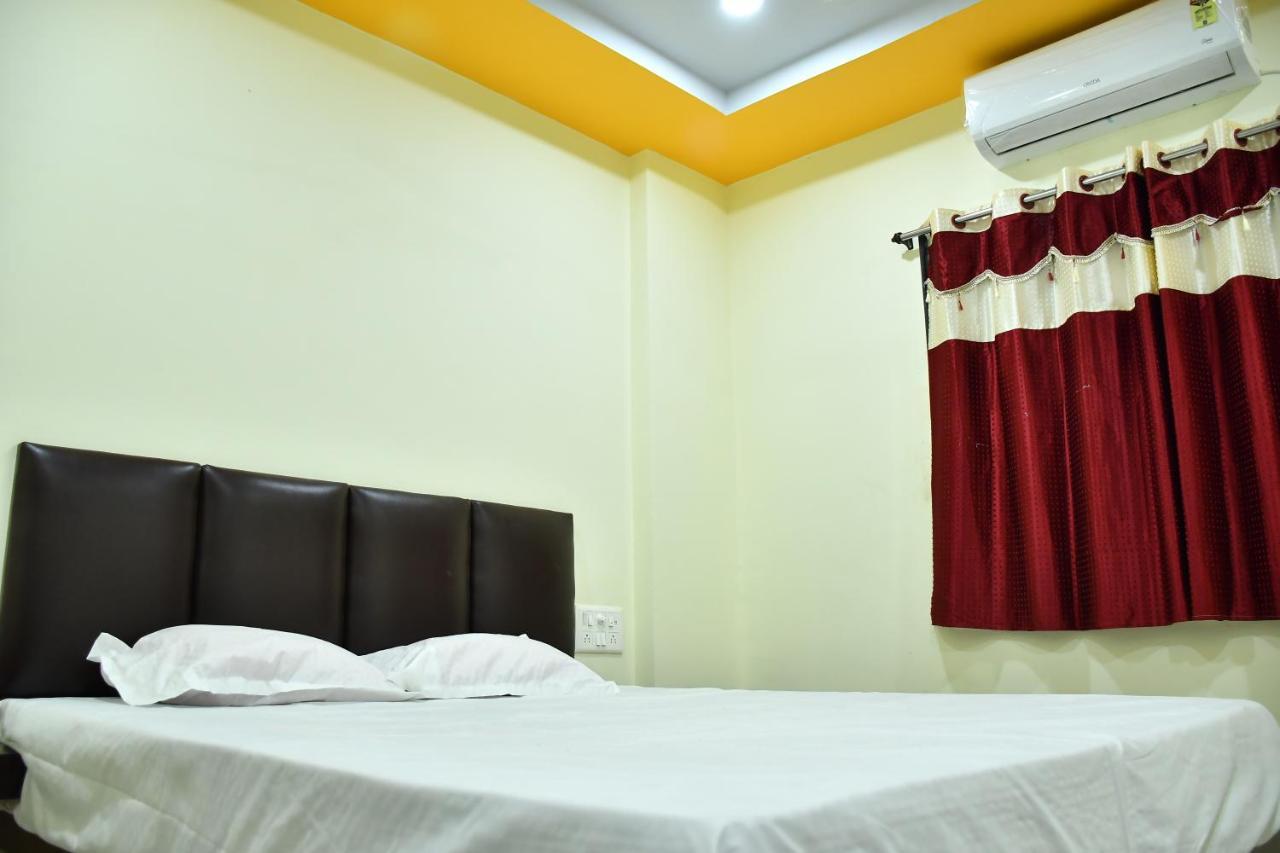 Hotel Kalika Residency Akalkot Dış mekan fotoğraf
